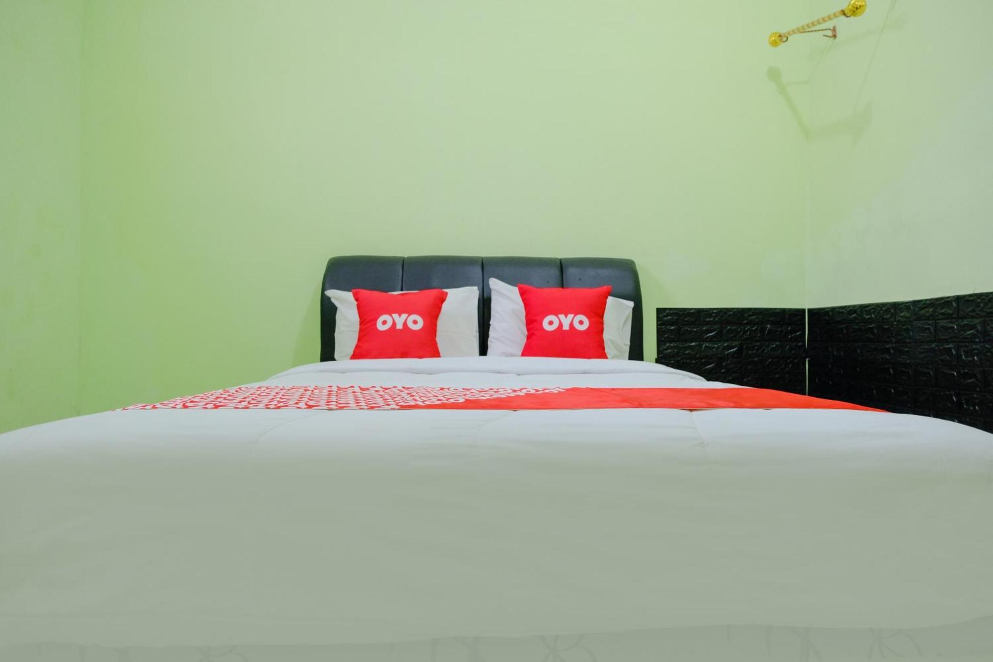 Oyo Life 2508 Alba Suites Homestay Syariah Tulungagung Exteriör bild