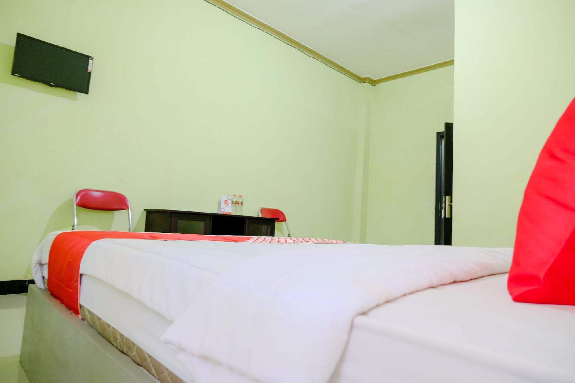 Oyo Life 2508 Alba Suites Homestay Syariah Tulungagung Exteriör bild