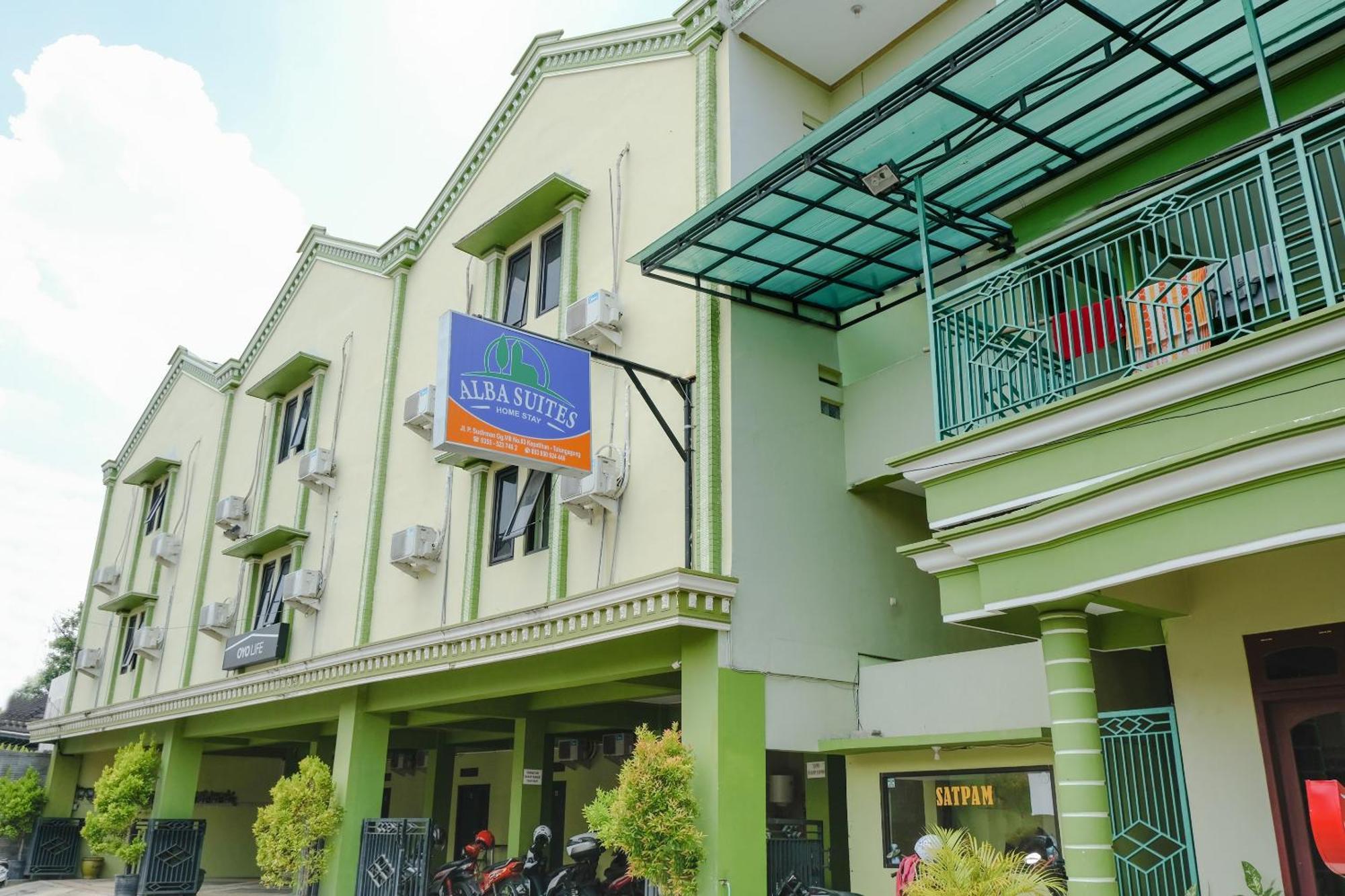 Oyo Life 2508 Alba Suites Homestay Syariah Tulungagung Exteriör bild