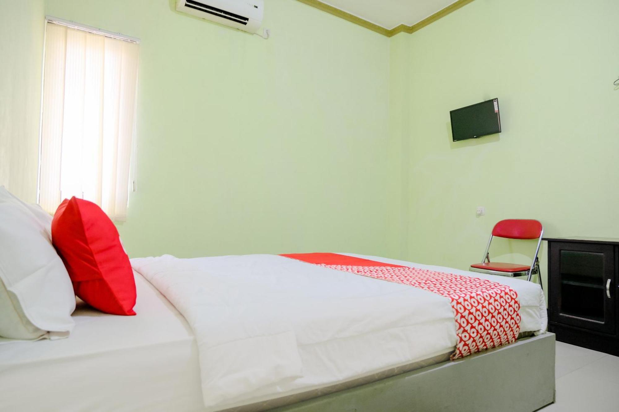Oyo Life 2508 Alba Suites Homestay Syariah Tulungagung Exteriör bild
